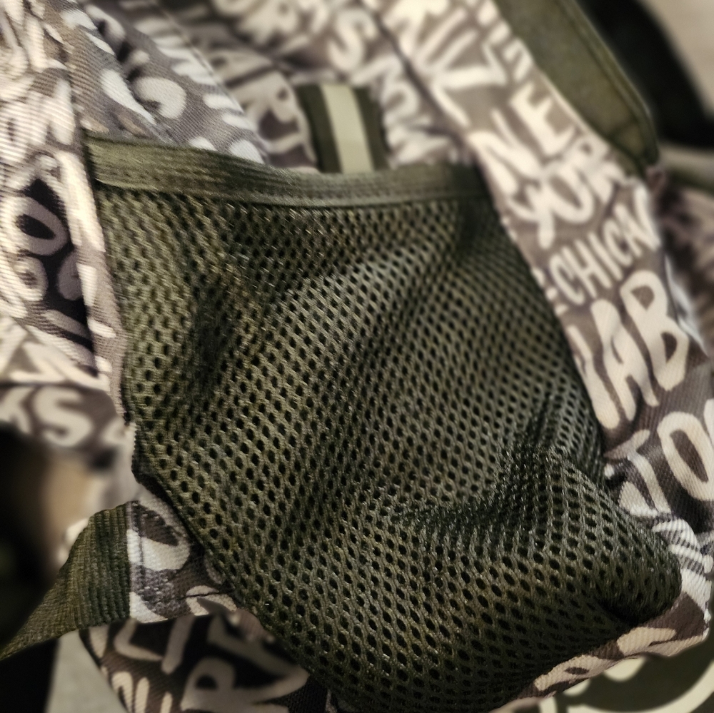 HARD ROCK BACKPACK - Picture 3 of 4